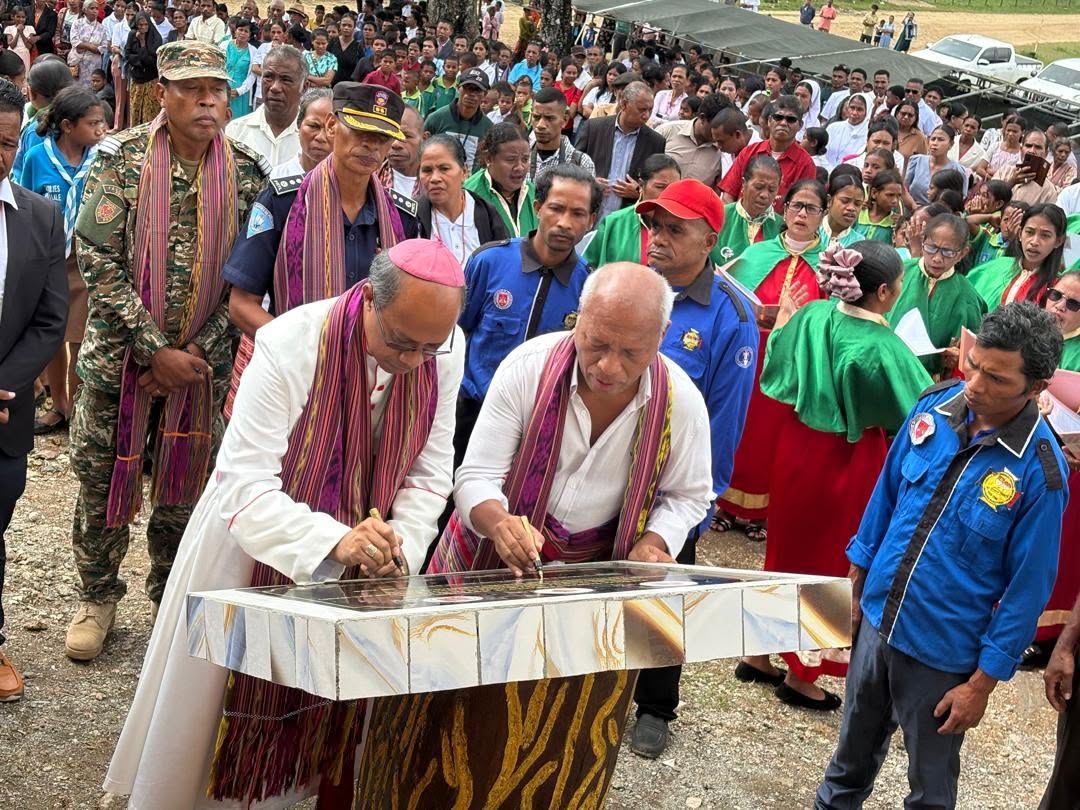 Sarani iha suku Fatulia, Postu Administrativo Venilale iha ona Igreja foun hodi realija sira nia atividades fiar nian.